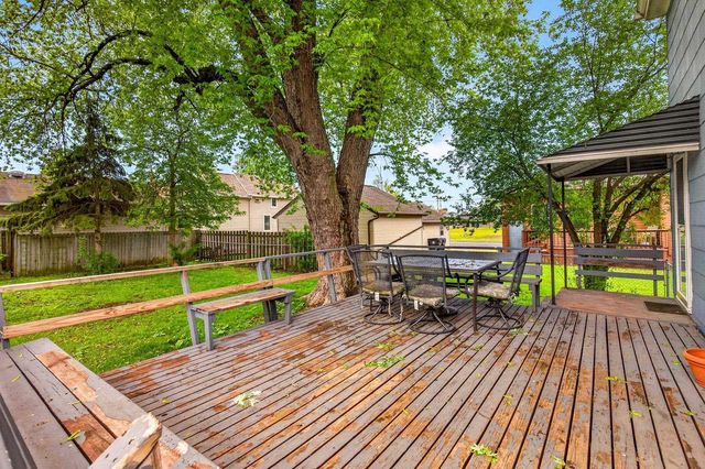 405 E COLUMBIAN AVENUE, Neenah, WI 54956