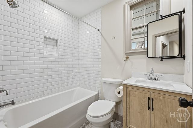 1302 E 53rd Street, Savannah, GA 31404