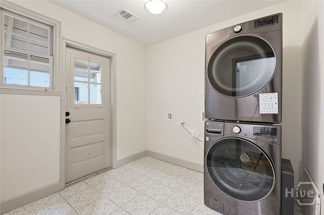 1302 E 53rd Street, Savannah, GA 31404