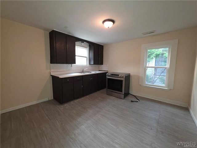 1618 16th Street, Niagara Falls, NY 14305