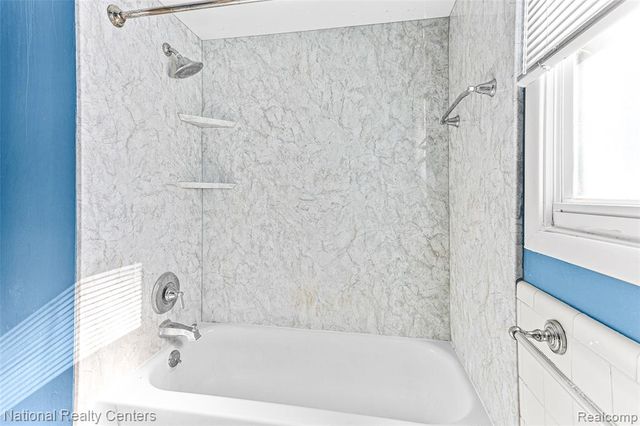 4817 Faircourt Drive, West Bloomfield, MI 48322