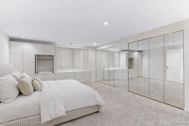 4817 Faircourt Drive, West Bloomfield, MI 48322