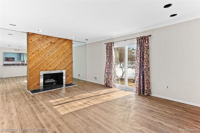 4817 Faircourt Drive, West Bloomfield, MI 48322