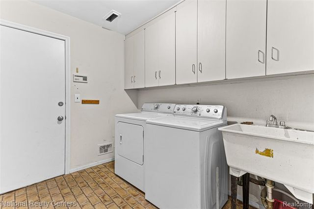 4817 Faircourt Drive, West Bloomfield, MI 48322