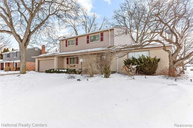 4817 Faircourt Drive, West Bloomfield, MI 48322