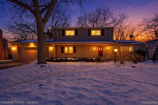 4817 Faircourt Drive, West Bloomfield, MI 48322