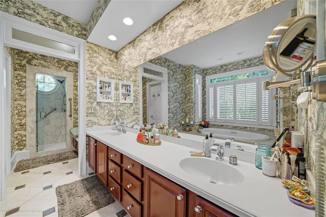 1835 HIGHGROVE CLUB Drive, Alpharetta, GA 30004
