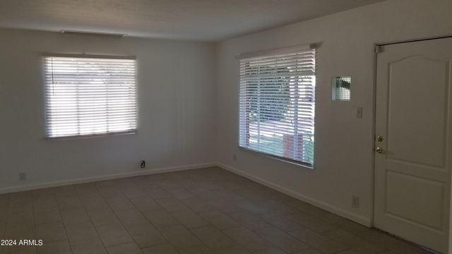 2132 E MULBERRY Drive, Phoenix, AZ 85016