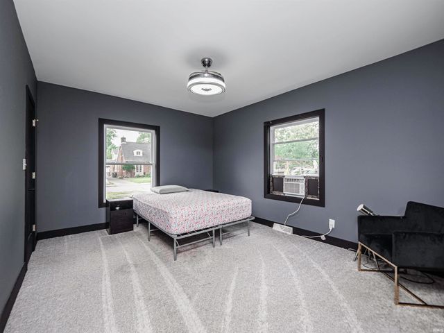 2217 E Mulberry Street, Evansville, IN 47714