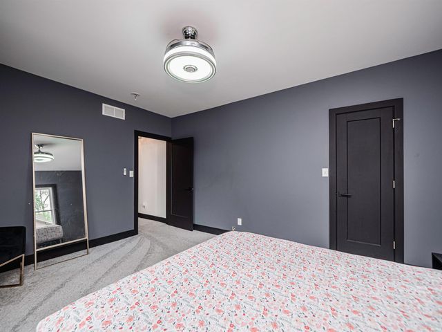 2217 E Mulberry Street, Evansville, IN 47714