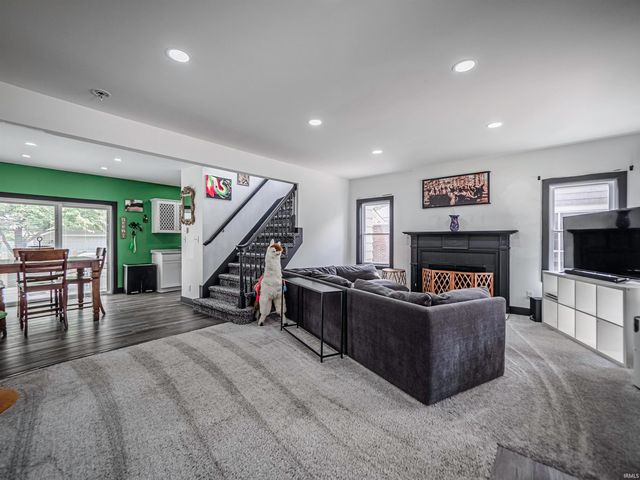 2217 E Mulberry Street, Evansville, IN 47714