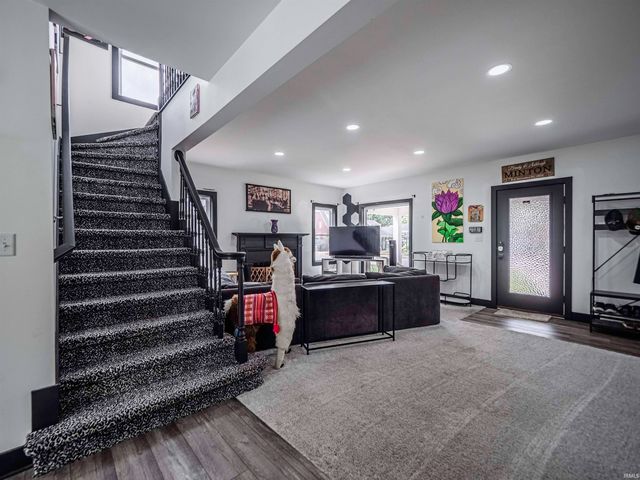 2217 E Mulberry Street, Evansville, IN 47714