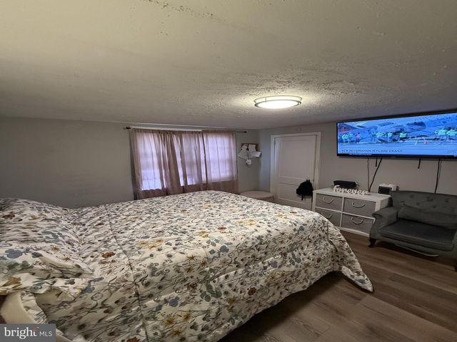 229 W 22ND ST, Chester, PA 19013