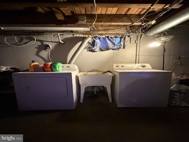 229 W 22ND ST, Chester, PA 19013