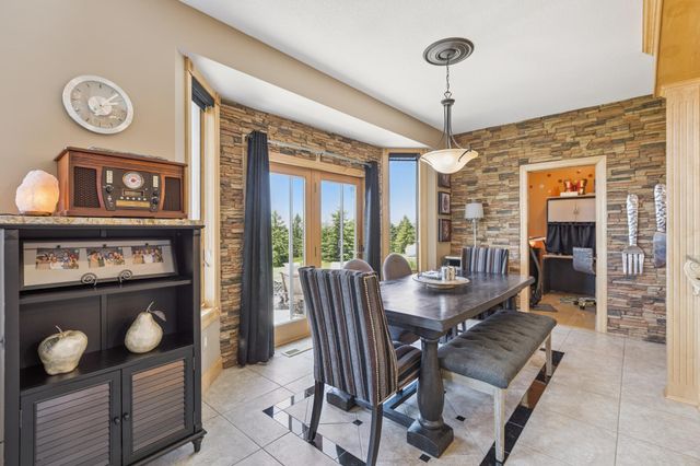 23535 York Road, Hutchinson, MN 55350