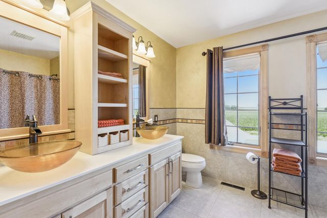 23535 York Road, Hutchinson, MN 55350