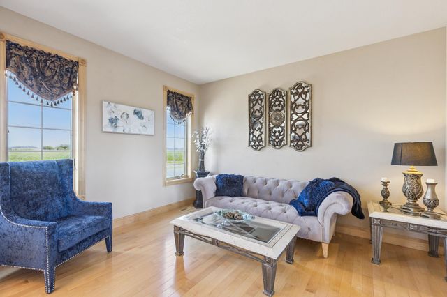 23535 York Road, Hutchinson, MN 55350