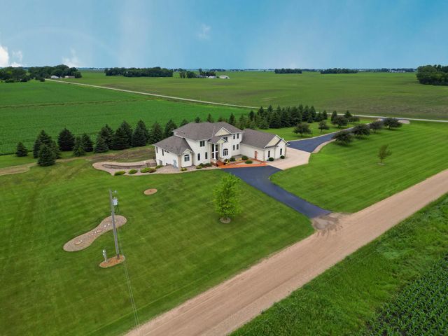 23535 York Road, Hutchinson, MN 55350