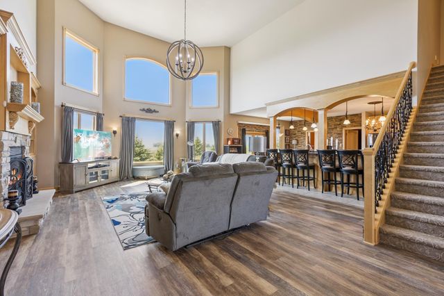 23535 York Road, Hutchinson, MN 55350