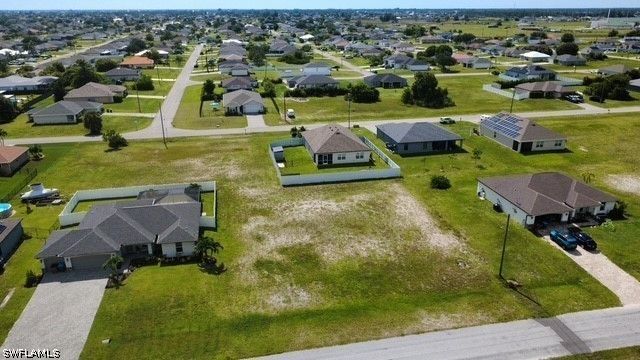 1922 NW 9th PL, Cape Coral, FL 33993