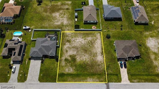 1922 NW 9th PL, Cape Coral, FL 33993
