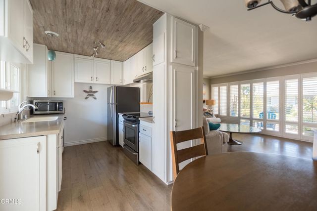 13 W Garden Green, Port Hueneme, CA 93041