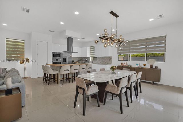 7509 NW 99th Avenue, Doral, FL 33178