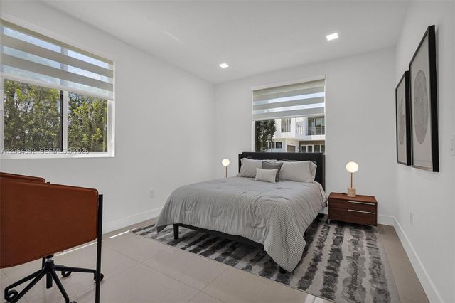 7509 NW 99th Avenue, Doral, FL 33178