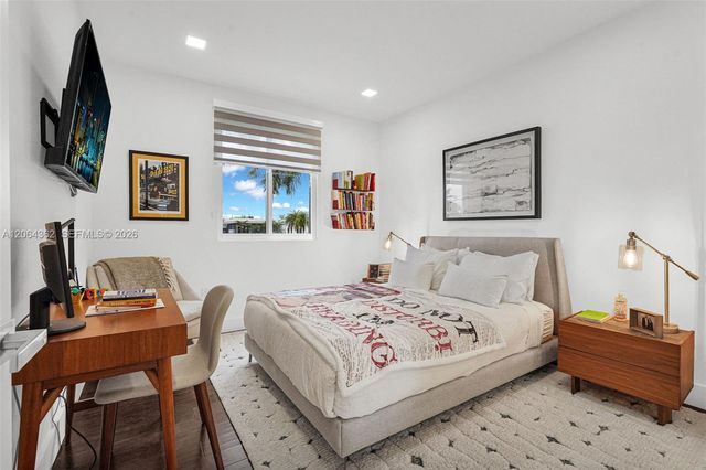 7509 NW 99th Avenue, Doral, FL 33178
