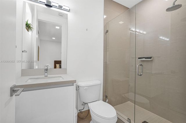 7509 NW 99th Avenue, Doral, FL 33178