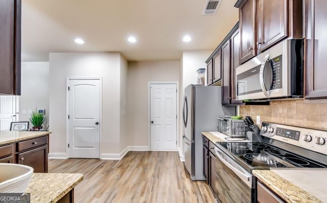 11341 Freeman Way, Hampton, GA 30228
