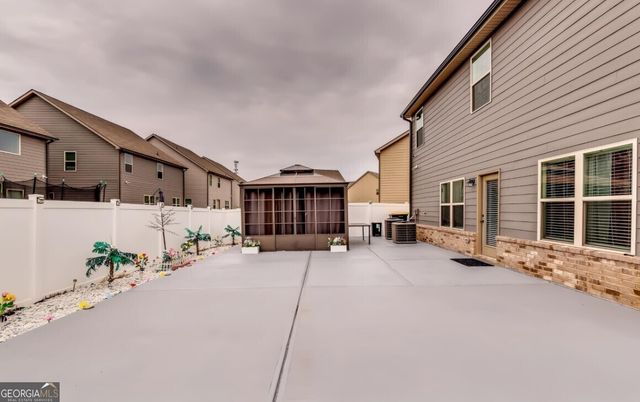 11341 Freeman Way, Hampton, GA 30228