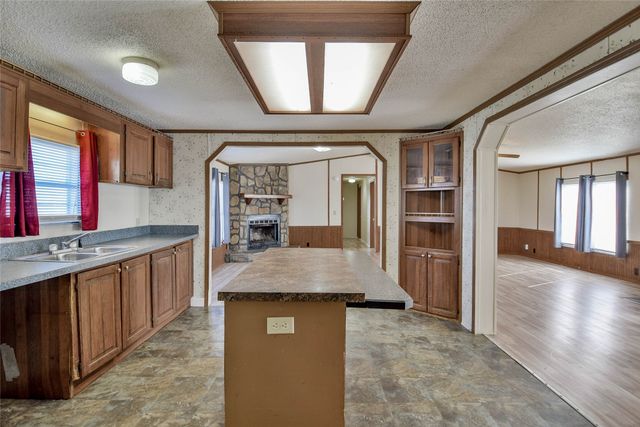 4040 Dillard Court, Joshua, TX 76058