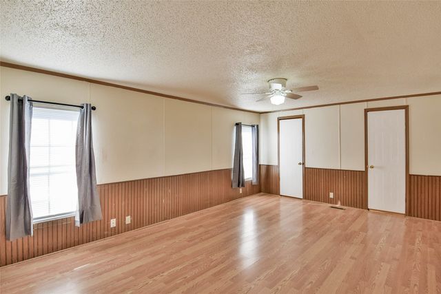 4040 Dillard Court, Joshua, TX 76058