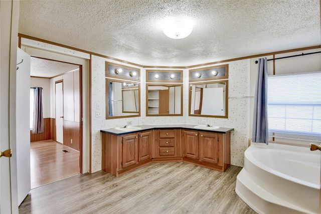 4040 Dillard Court, Joshua, TX 76058