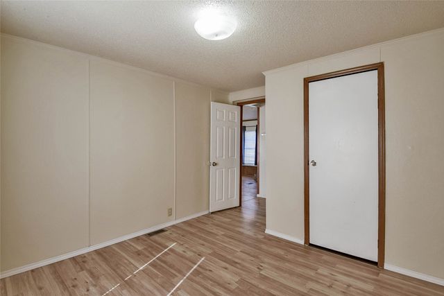 4040 Dillard Court, Joshua, TX 76058