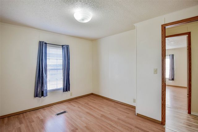 4040 Dillard Court, Joshua, TX 76058