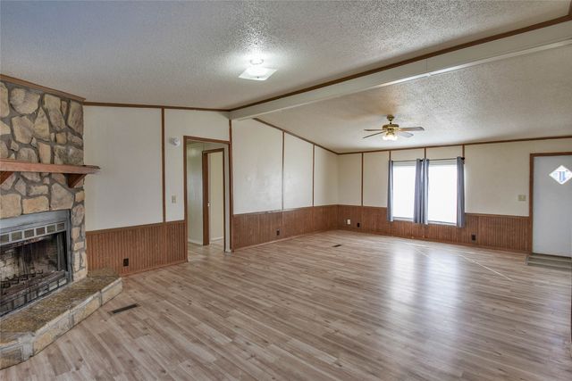4040 Dillard Court, Joshua, TX 76058