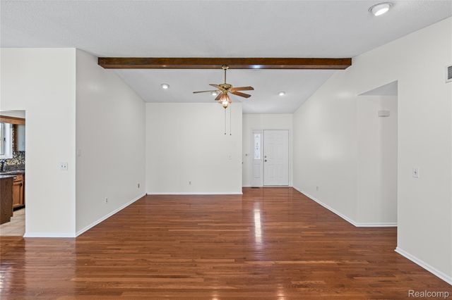2281 Nandi Hills Trail, Flint Charter Township, MI 48473