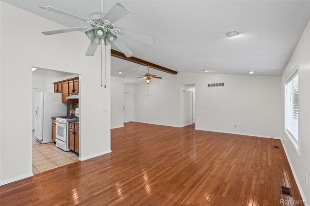 2281 Nandi Hills Trail, Flint Charter Township, MI 48473