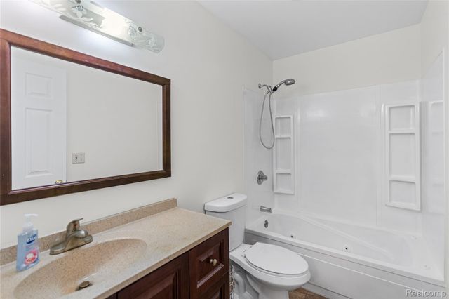 2281 Nandi Hills Trail, Flint Charter Township, MI 48473