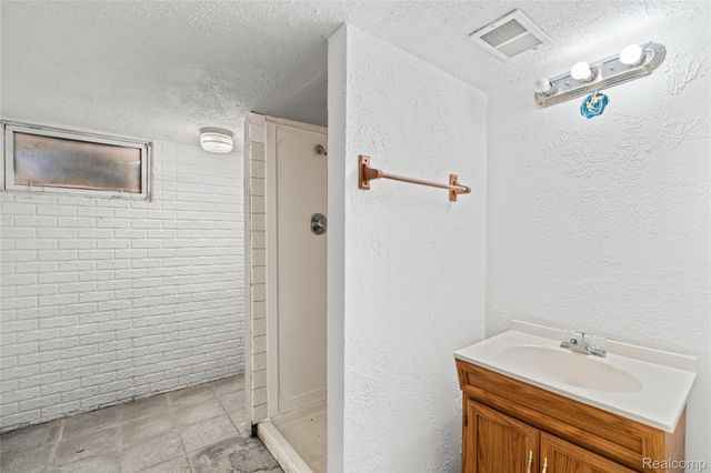 2281 Nandi Hills Trail, Flint Charter Township, MI 48473