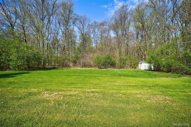 2281 Nandi Hills Trail, Flint Charter Township, MI 48473