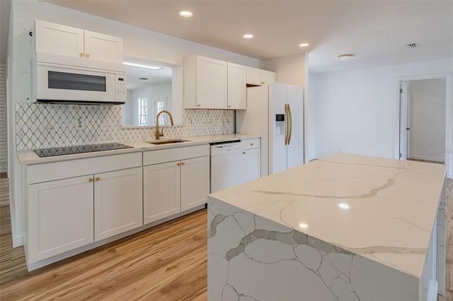 437 ALPINE STREET, Altamonte Springs, FL 32701