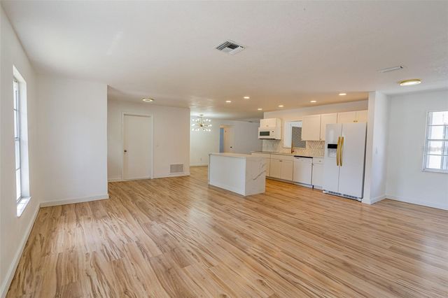 437 ALPINE STREET, Altamonte Springs, FL 32701