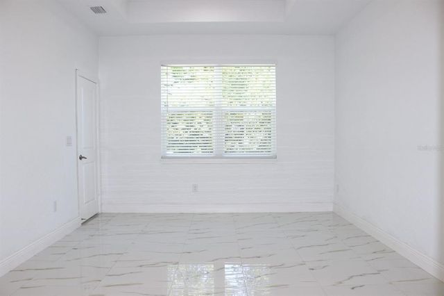 408 E HANLON STREET, Tampa, FL 33604
