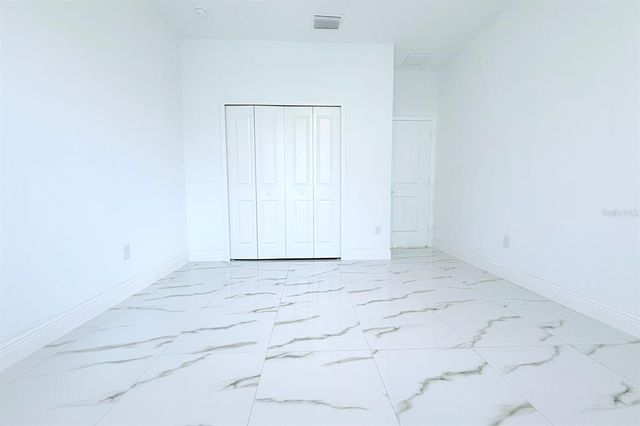 408 E HANLON STREET, Tampa, FL 33604