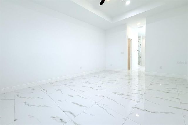 408 E HANLON STREET, Tampa, FL 33604