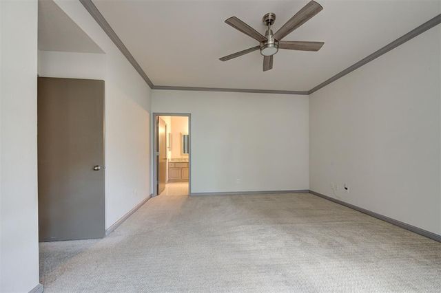 8670 N May Avenue 49D, Oklahoma City, OK 73120