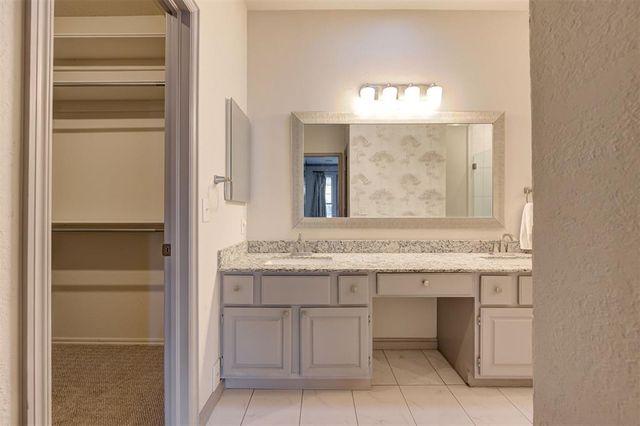 8670 N May Avenue 49D, Oklahoma City, OK 73120